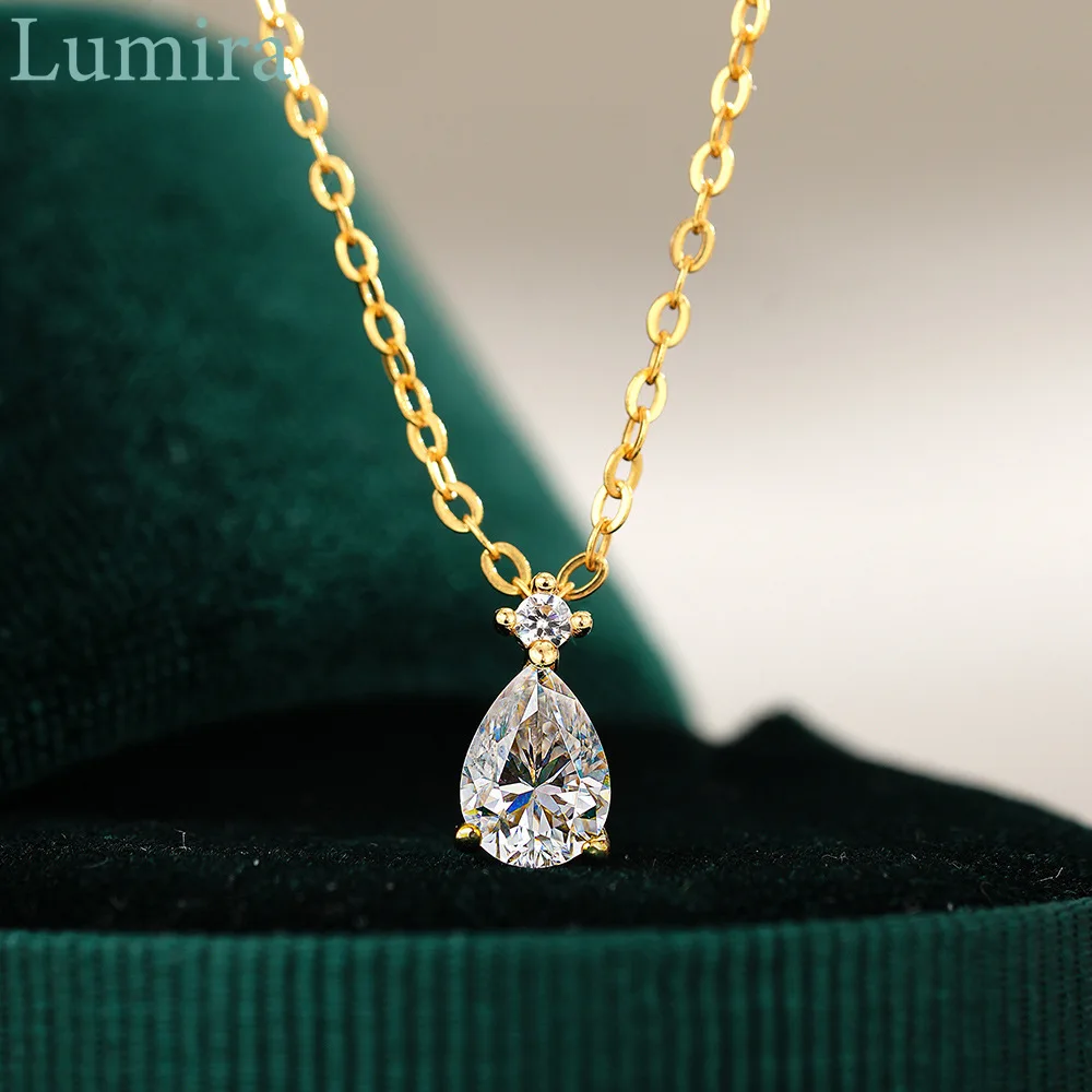 Lumia Pear-Shaped Pendant 18K Gold Necklace with 0.8 carat Teardrop Moissanite diamond for Women Party Charm Jewelry