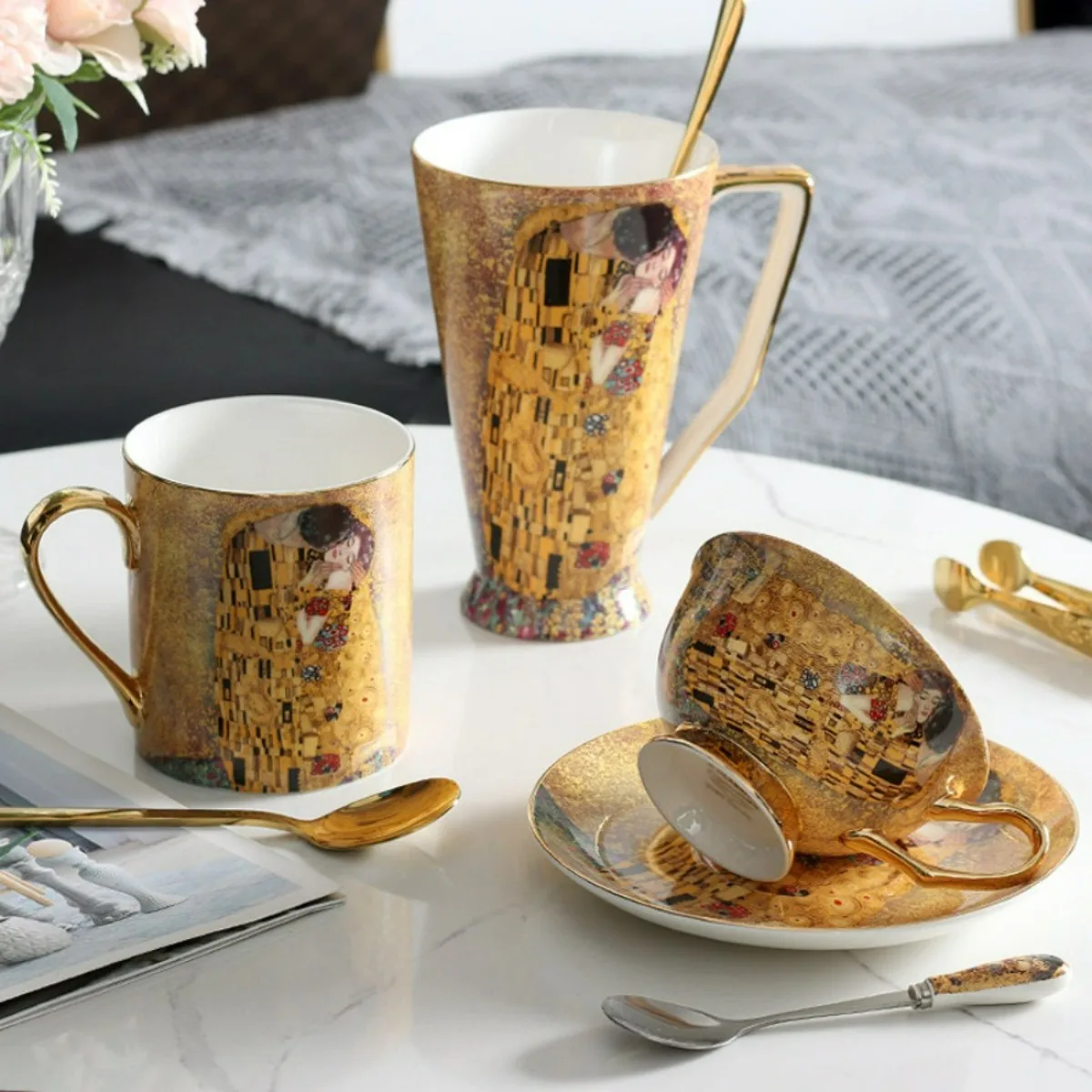 Klimt Kiss Bone China Mug Coffee Cup With Spoon Porcelain Art Wedding Birthday Gift Home Office Desk Decor Household Drinkware