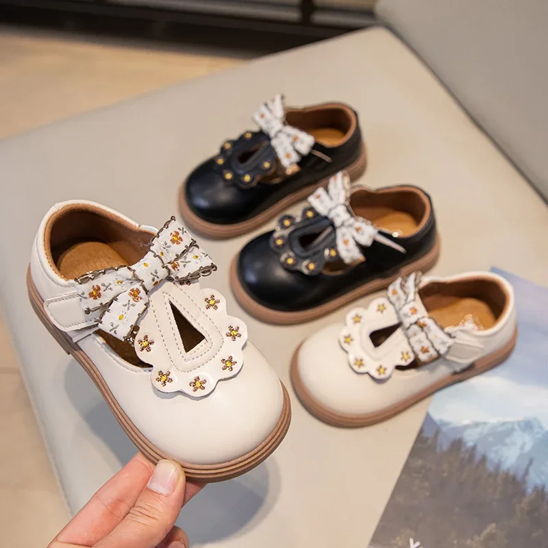 

Sweet Kids Mary Jane Shoes Embroidery Flower Children's Leather Shoes New 2025 Autumn Casual Fashion Girl Princess Single Shoes