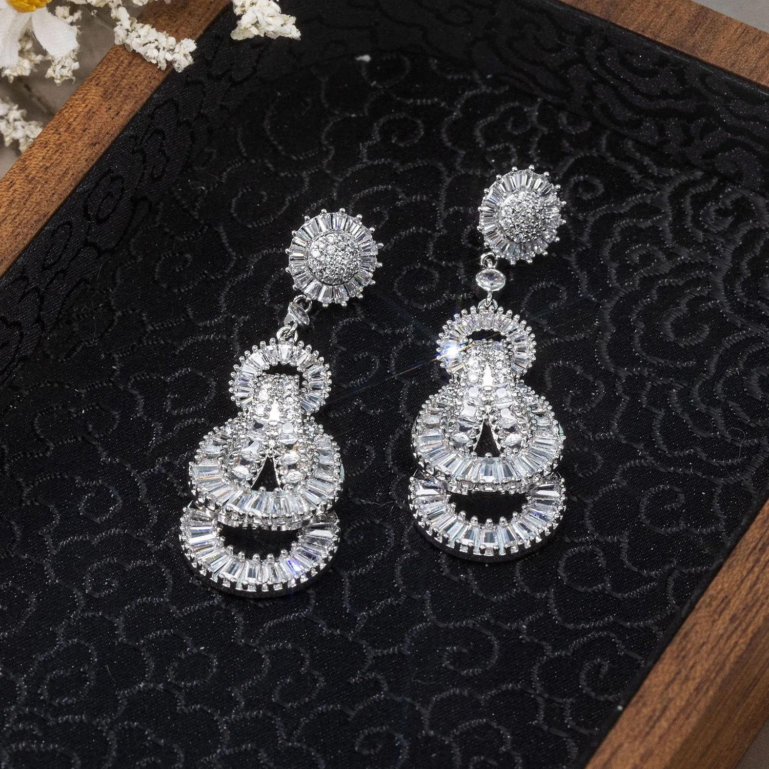 Micro-inlaid zircon long earrings fringed women's bride accessories 925 silver needle earrings Source manufacturer