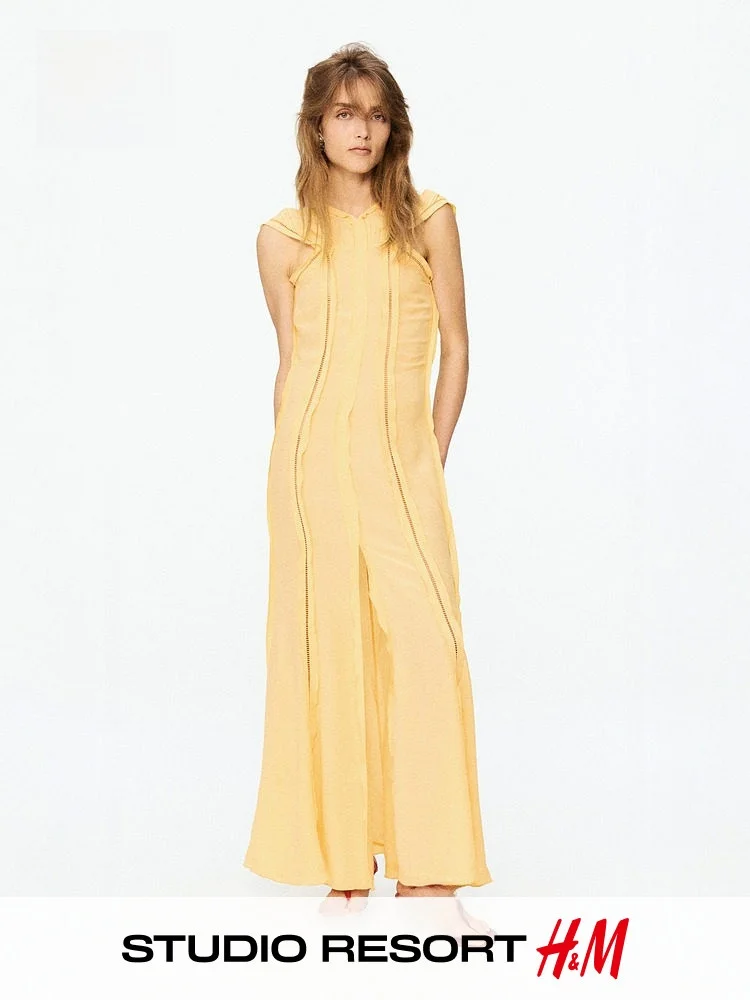 

H&M Studio Resort Women's Backless Dress Summer 2026 Casual Style Fish Tail Skirt No Sleeve Standard Fit Daily Wear