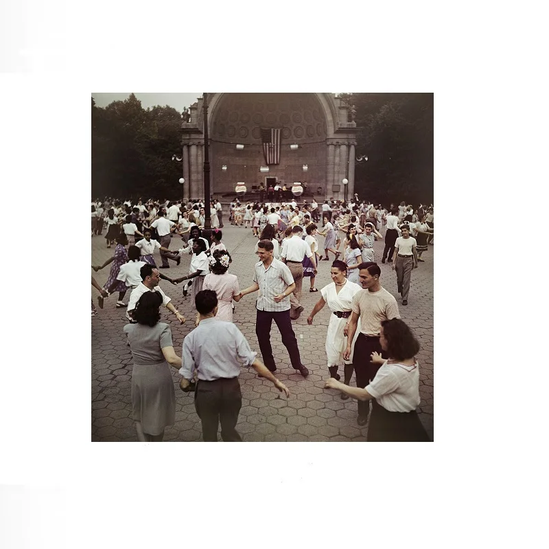 Slim Aarons 'Naumburg Bandshell', Print Art Canvas Poster, Living Room, Home Wall Decor Picture