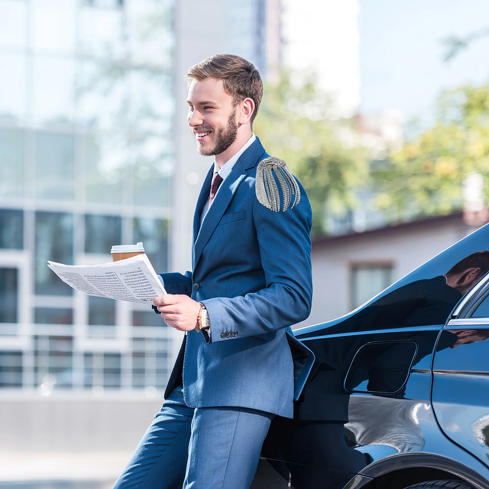 

1Pair Rhinestone Tassel Epaulet Shoulder Boards Decorative Fringe Epaulets for Captain Halloween Party Costumes Men Suit