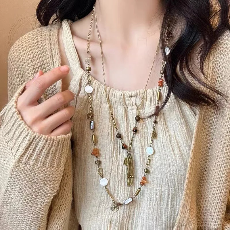 Vintage Coffee Color Necklace Handmade Natural Stone Wood Beaded Pendant Choker for Women Chinese Style Butterfly Chain Jewelry