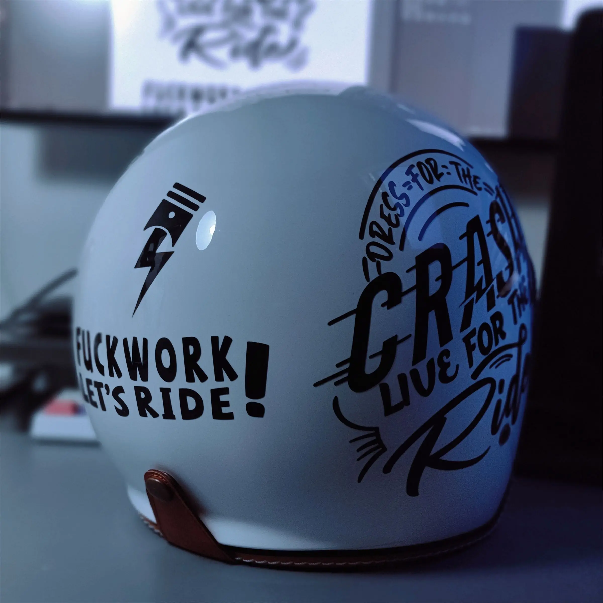 “DRESS FOR THE CRASH！LIVE FOR THE Ride”Motorcycle Helmet Stickers Waterproof Motorbike Fuel Tank Funny Vinyl Decals for Harley