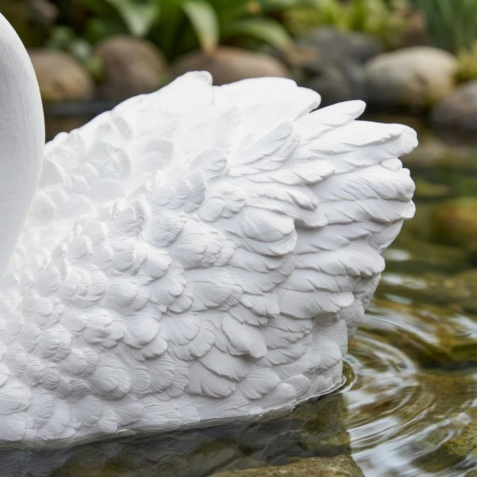 Ornement Cygne Flottant en Résine, Statue de Cygne Flottant, Sculpture Animale Détaillée, Décoration de Jardin Réaliste pour Étang