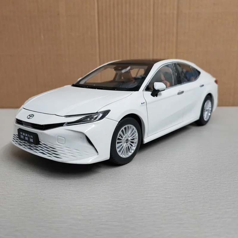 

Diecast 1:18 Scale 2024 9th Gen Simulation Alloy Car Model Toy Collectible Gifts Ornaments