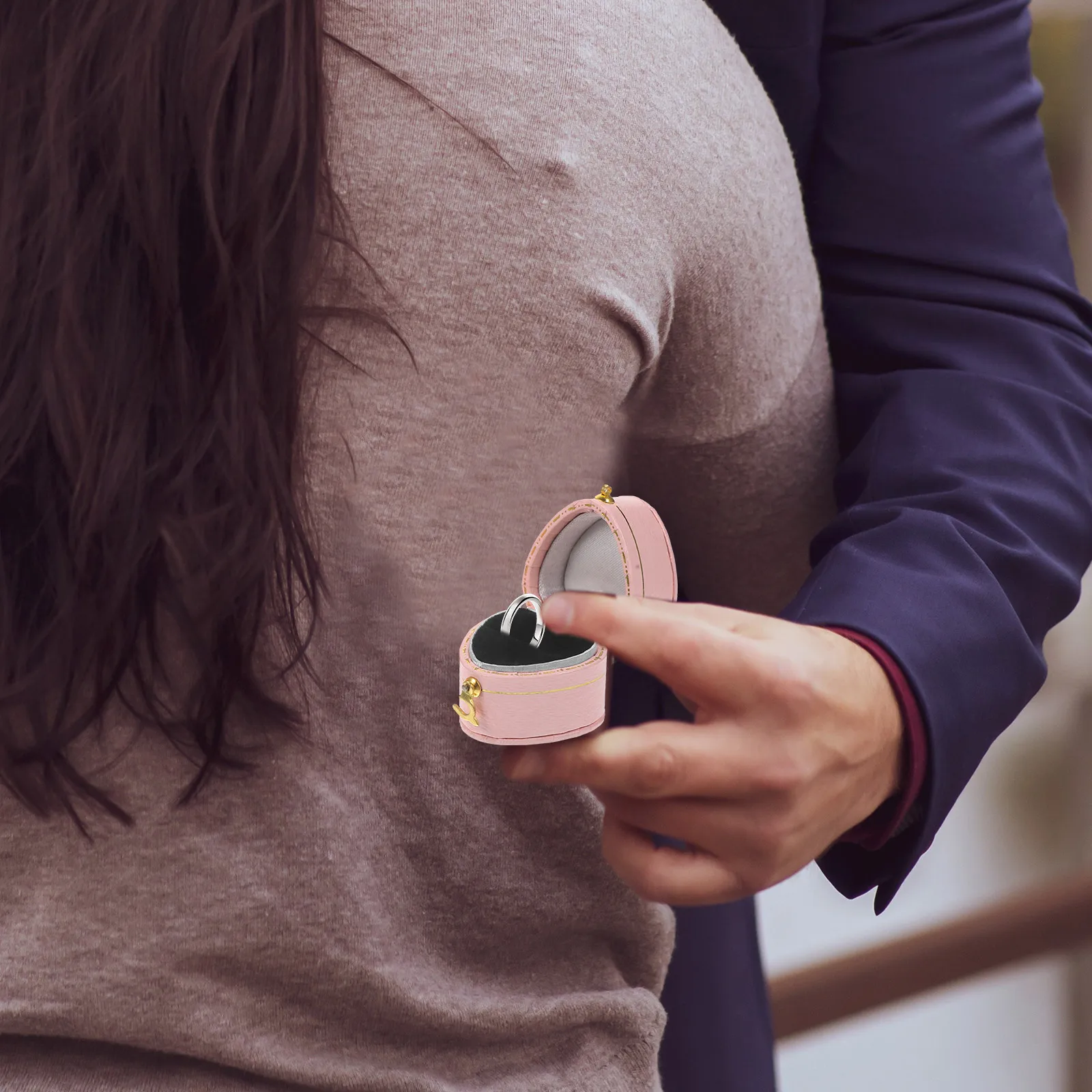 

Heart Shaped Ring Box Elegant Storage Boxes for Wedding Engagement Gifts Jewelry Case Buckle Small Size Classical Design