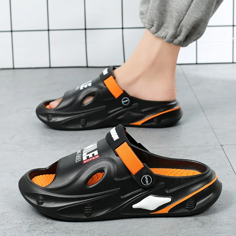 Nuovi sandali da uomo estivi pantofole scivoli da massaggio sandali da esterno per interni scarpe Casual da spiaggia suola morbida scivoli infradito da uomo