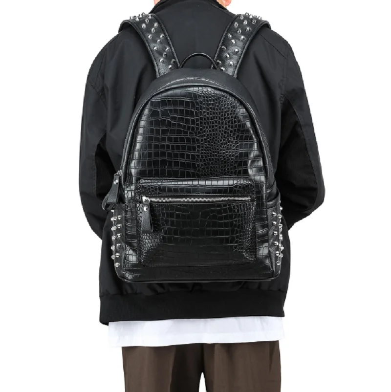 New Fashion Luxury Rivet High Quality Leather Travel Backpacks Men Women's Large Capacity Shoulder Bags Notebook School Bag