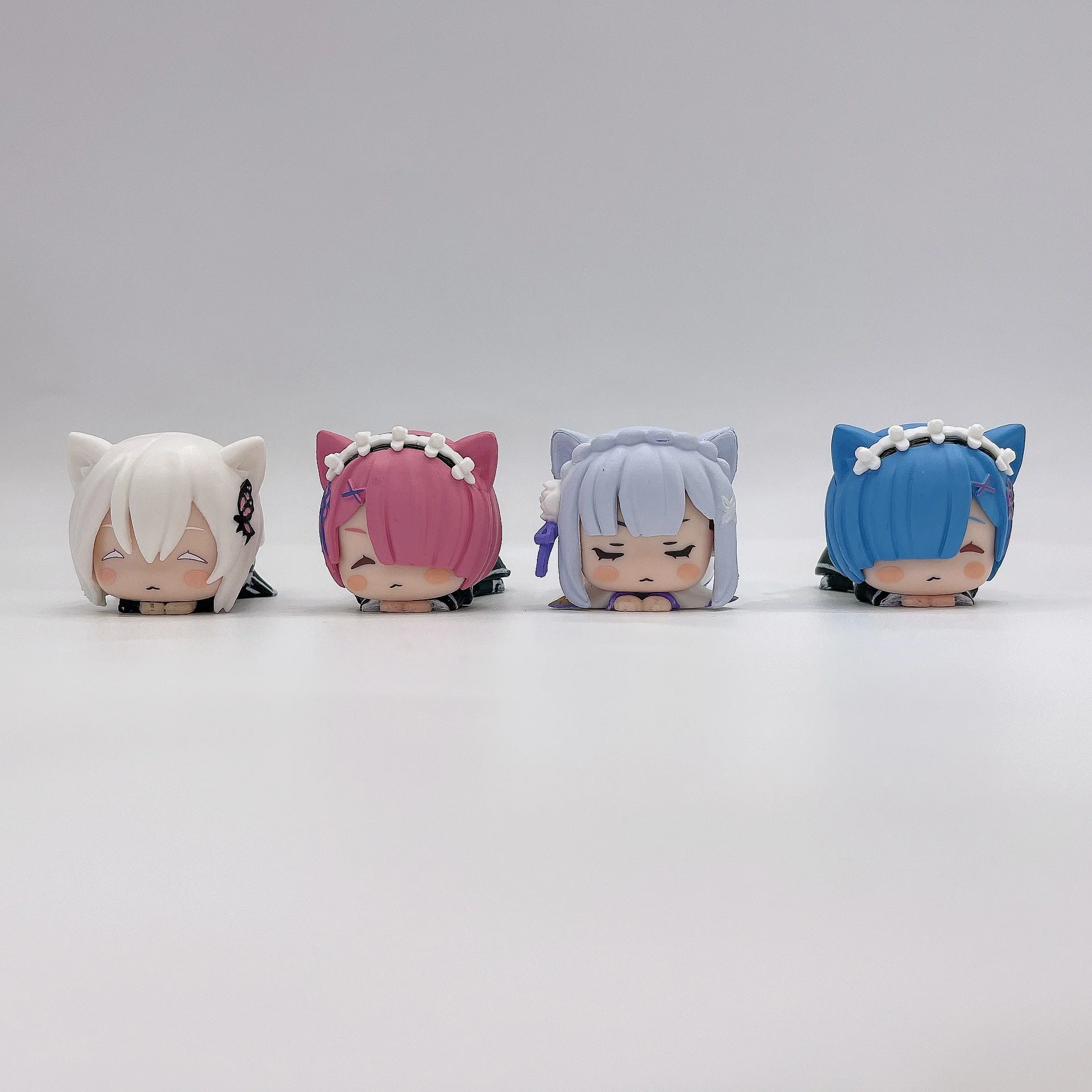 5CM Figurka anime RE: Zero-Starting Life in Another World Kawaii Rem Emilia Cute Cat Ears Leżący model Zabawki dla dzieci Lalka z PVC