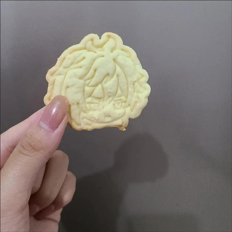 Genshin Impact Cookie Embosser Mold Cute Scaramouche Itto Shogun Pattern Cookie Cutter New Year Party Fondant Cake Decorat Tools view 2