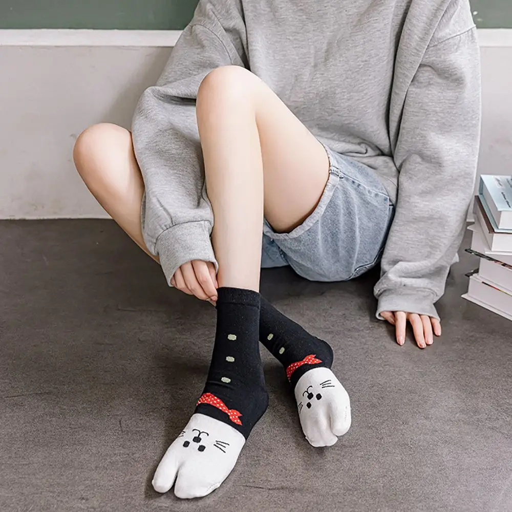 Trotter Socks Flip-flops Socks Cartoon Students Split Toe Two Finger Socks Two Toe Socks Cat Socks Hosiery Middle Tube Socks