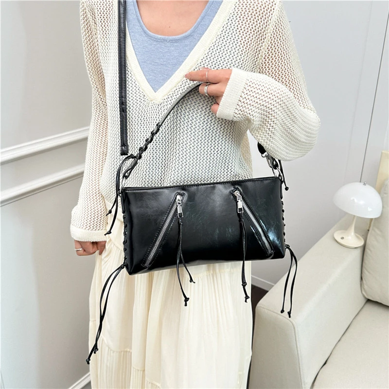 

Weave Shoulder Strap Armpit Bag Korean Y2K Brand Tassel Shoulder Bag Side Zipper Pocket Design Crossbody Bag Lady Handbag Clutch