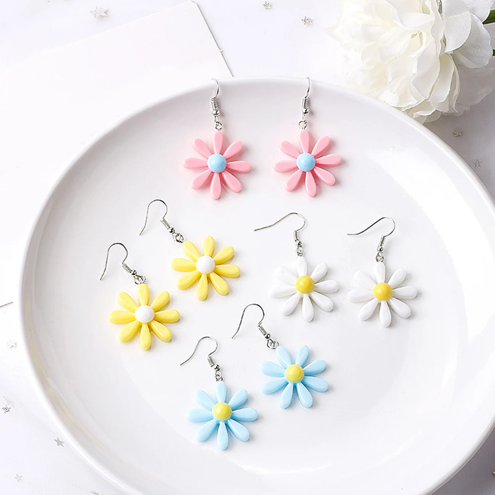 

Candy Color Flower Earrings for Women Dangling Ear Jewelry Daisy Pendant Fashion Comfortable Travel Party Wear
