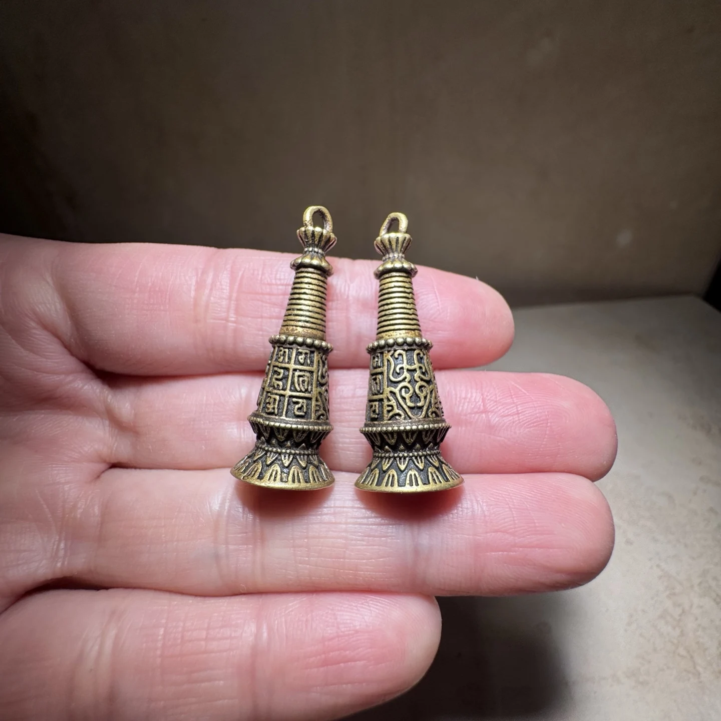Brass Stupa - Elegant Small Copper Statue for Living Room Decor, Tea Table Ornament, Collectible Keychain, and Bag Accessory
