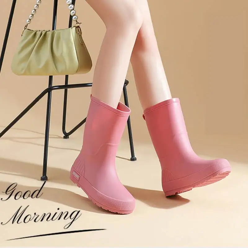 

Fashionable Mid-Calf Rain Boots Women's Outdoor Wear Slip-Resistant Waterproof Kitchen Shoes Short Water Shoes for Adults