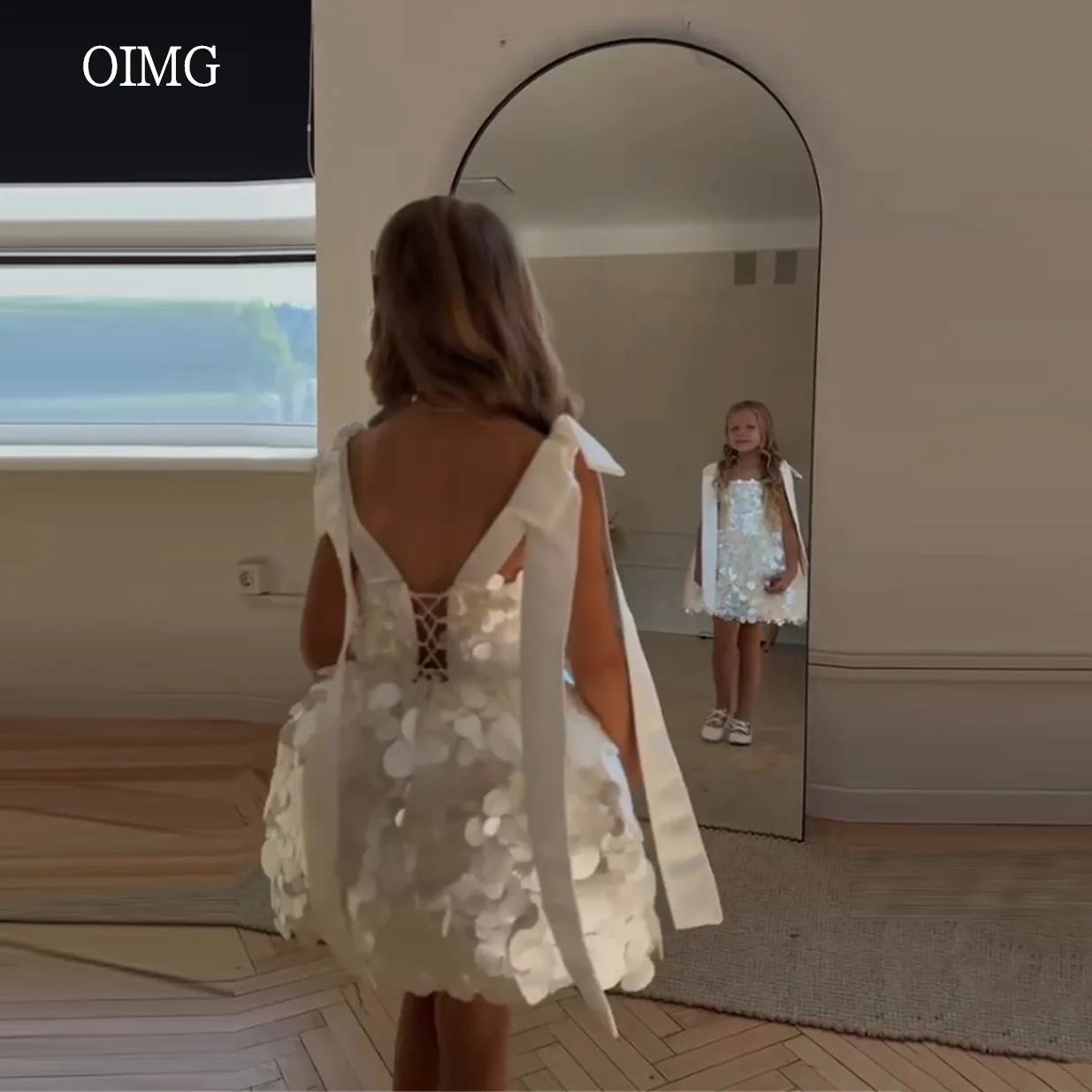 OIMG Chic Sequin A Line Flower Girl Dresses Sleeveless Bow Strap Wedding Party Dress Knee Length Birthday Dress Customized