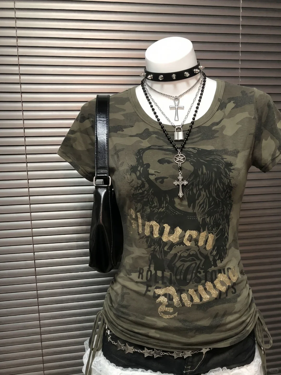 Camisetas Gagarich 2026 de Moda Americana Retro, Estilo Flirty Girl, Vintage, Dulce y Genial, con Estampado de Letras y Cuello Redondo