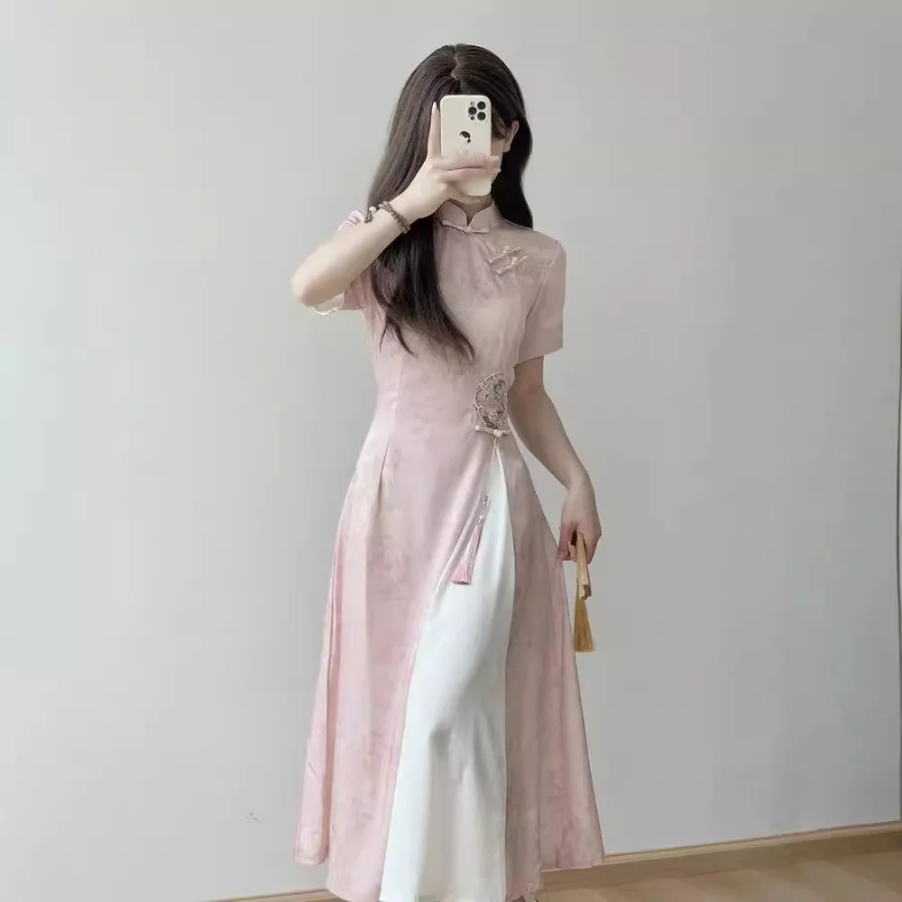 فساتين كلاسيكية ذات ياقة تشيسونغام الماندرين مطبوعة من تشيباو فساتين نسائية أنيقة متوسطة الطول على الطراز الصيني الجديد زي هانفو باللون الوردي