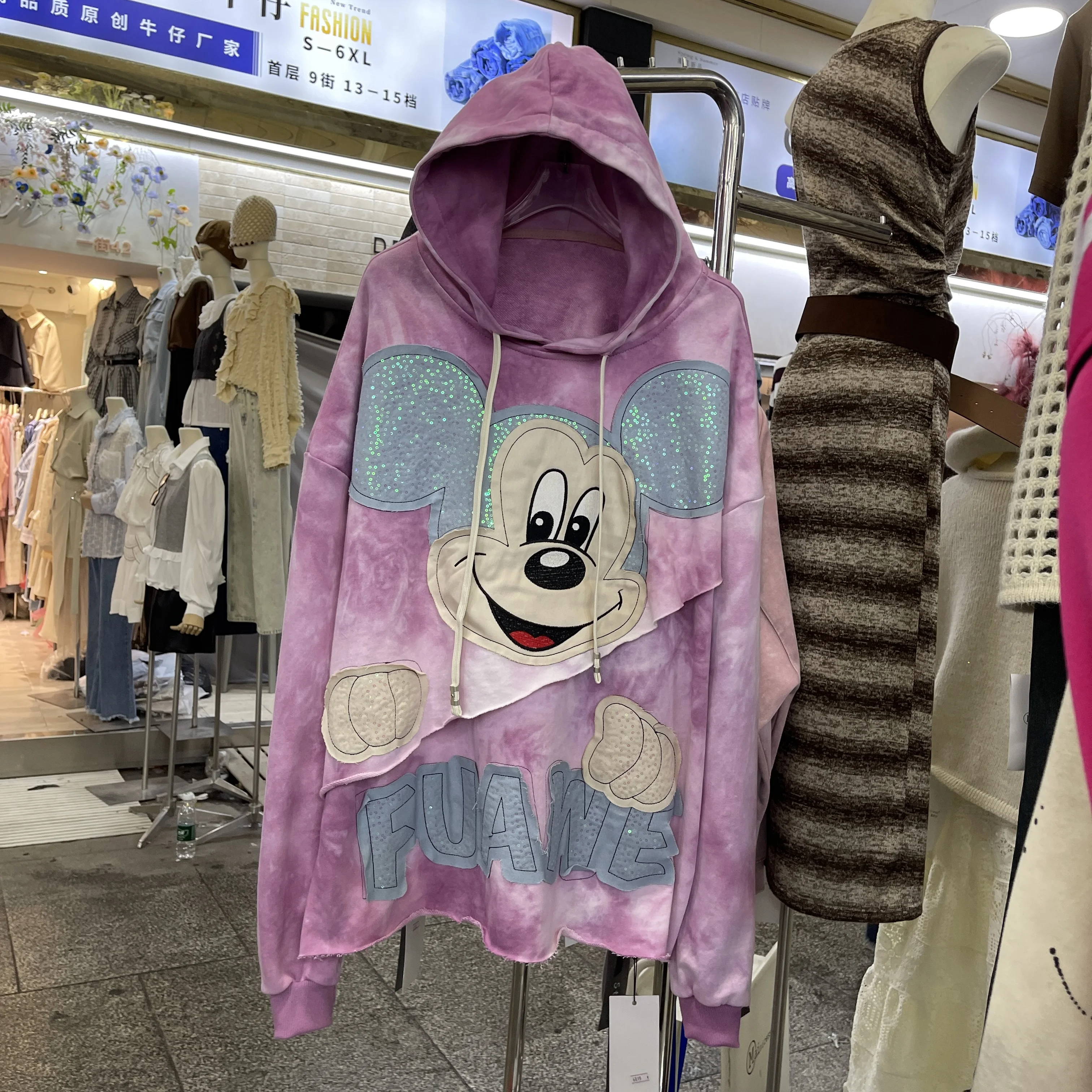 European Style Large Version Cartoon Retro Distressed  2025 Autumn New Loose Mid-Length Patchwork Tie-Dye Anime Hoodie