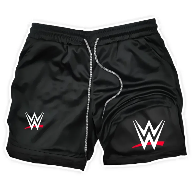 2025 جديد WWE شعار أمريكي الطباعة 2 في 1 الرجال تشغيل السراويل اللياقة البدنية أداء السراويل مع جيب للهاتف منشفة حلقة الرياضة