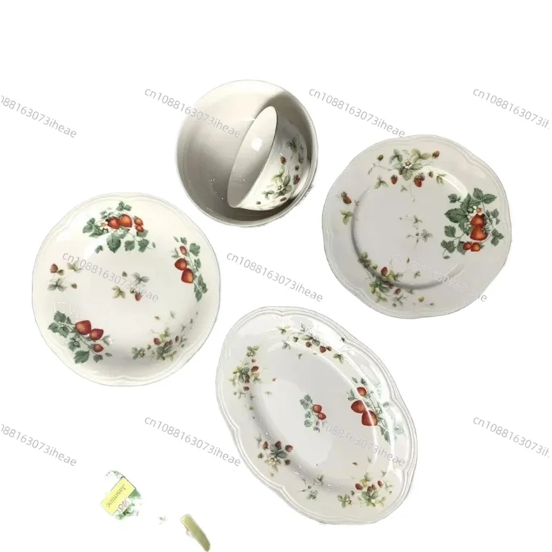 Green Edge Small Fresh Big Strawberry Ceramic Christmas Home Western Food Steak Plate Lace Sen Birthday