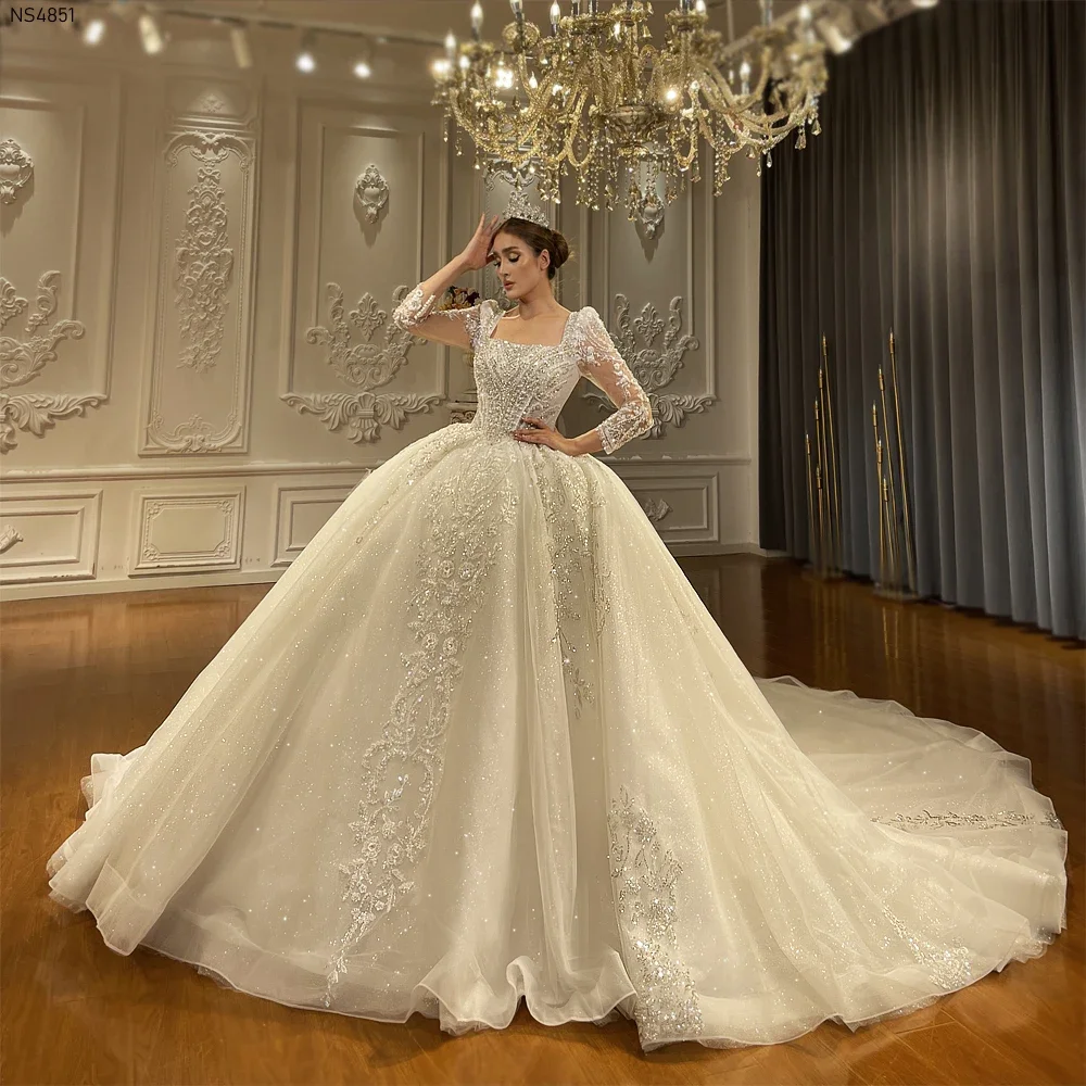Customized Luxury Square Neckling White Lace Wedding Gown Amanda Novias Official