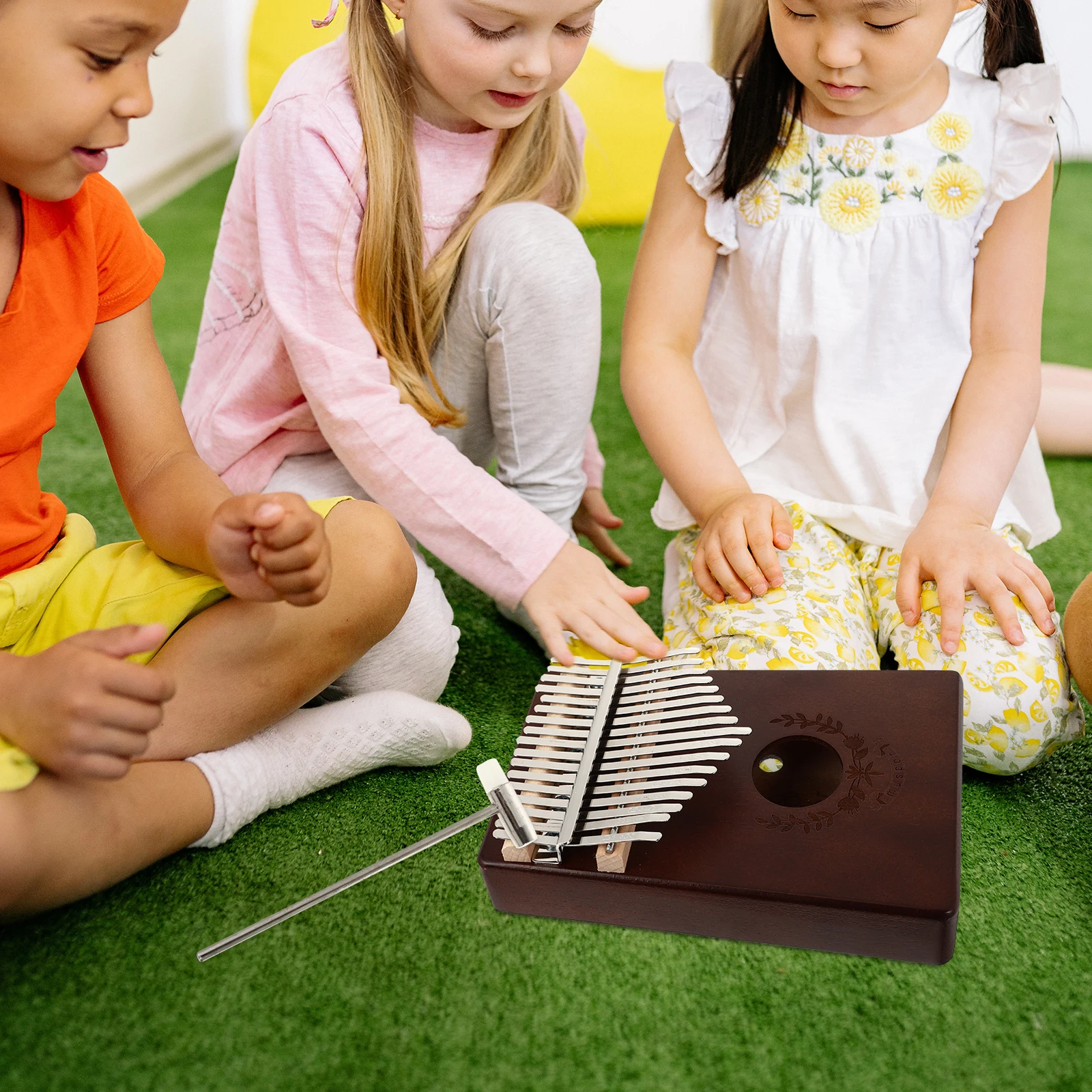 

1 set Kalimba Thumb Piano Coffee Color Portable Mini Music Instrument For Beginners Finger Piano Outdoor Home Use Musical