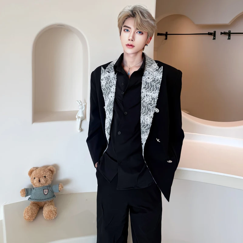 WTHT ファッションメンズスプライスレースコントラストカラーブレザーコートトレンディなターンダウンカラー長袖ジャケット男性 2025 秋 2A2139