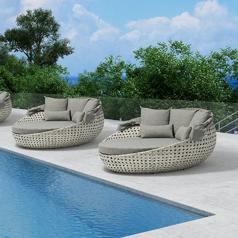 Outdoor Patio Backyard Porch Pool PE Rattan Round Daybed With Retractable Canopy