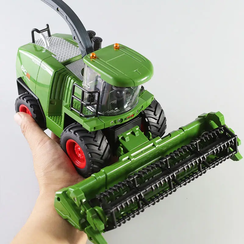 New Simulation RC Farm Tractor Truck Model 1:24 2.4G Electric Remote Control Harvester Led Light And Sound Fun Toy For Boys