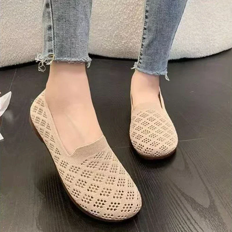 Summer Mesh Fabrics Breathable Flats Women Shoes Ventilate Lace Leisure Loafers Mom Shoes Comfort Casual Light Sneakers