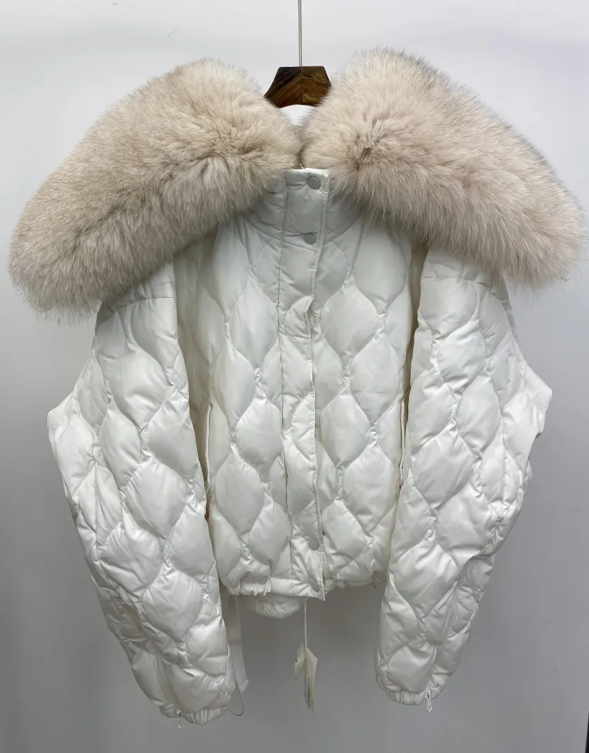 Moda breve inverno piumino di pelliccia caldo 90% piumino d\'anatra bianco con vera grande pelliccia di volpe giacche Parka di pelliccia di alta