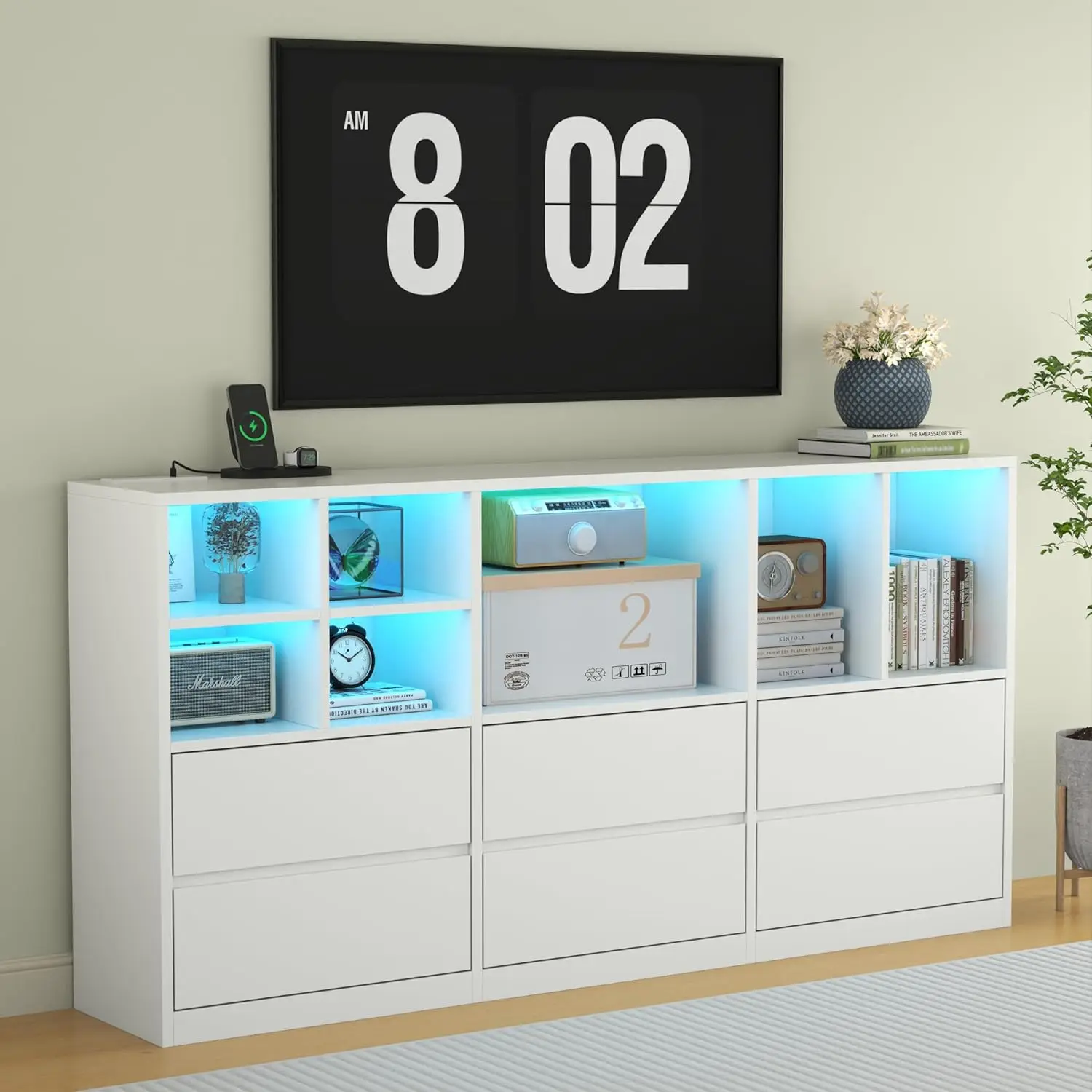 Cómoda de 6 cajones con 7 cubículos de almacenamiento, cómoda LED con toma de corriente, organizador de cómoda larga y triple de 63" para cama