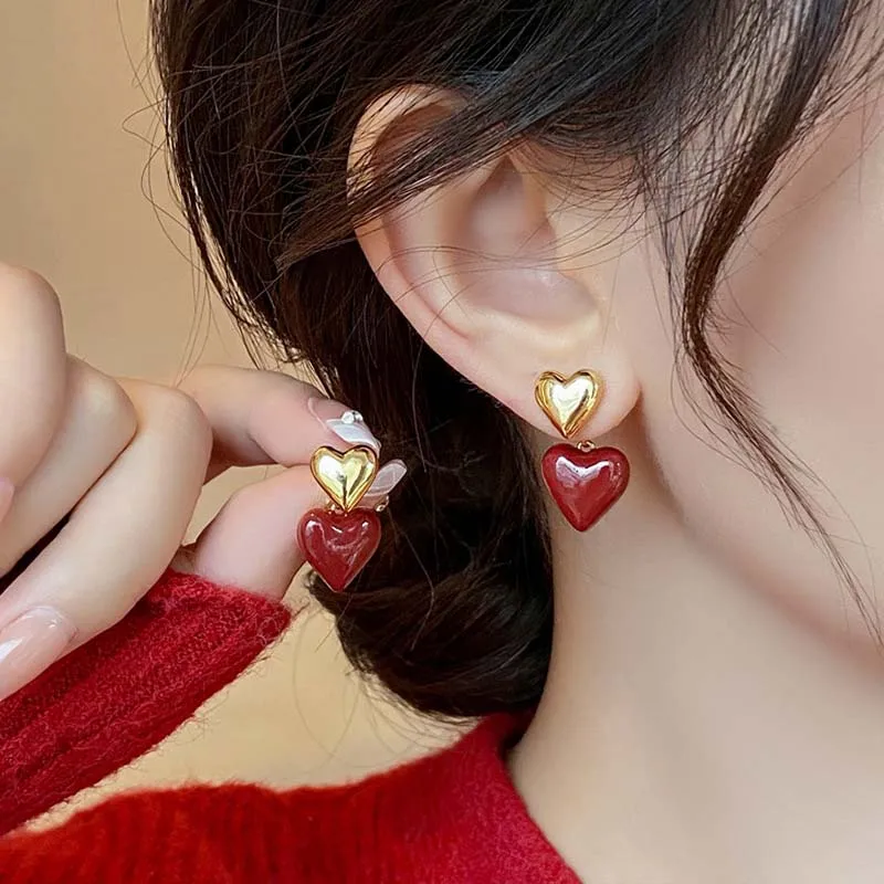 Pendientes con pasador de corazón rojo para mujer y niña, aretes elegantes con esmalte dulce que gotea aceite, pendientes colgantes de amor, regalos de joyería 2024