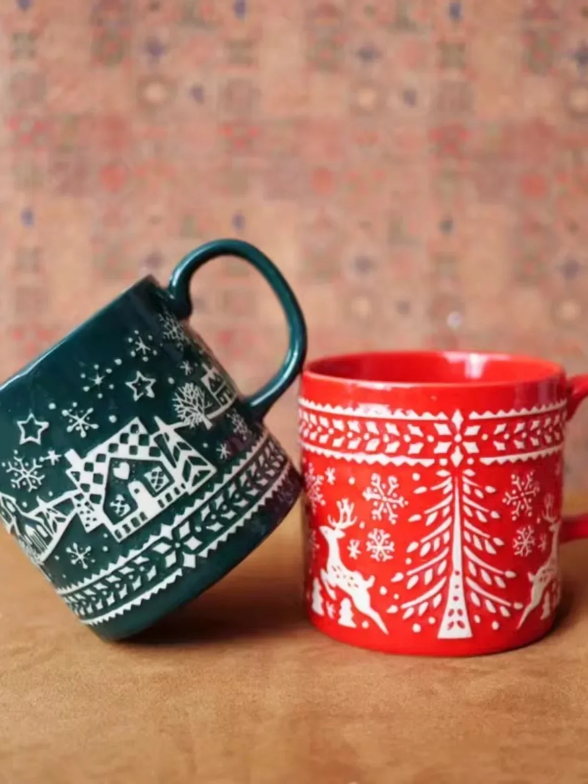 

Special Christmas embossed engraved red and green mug soup cereal bowl