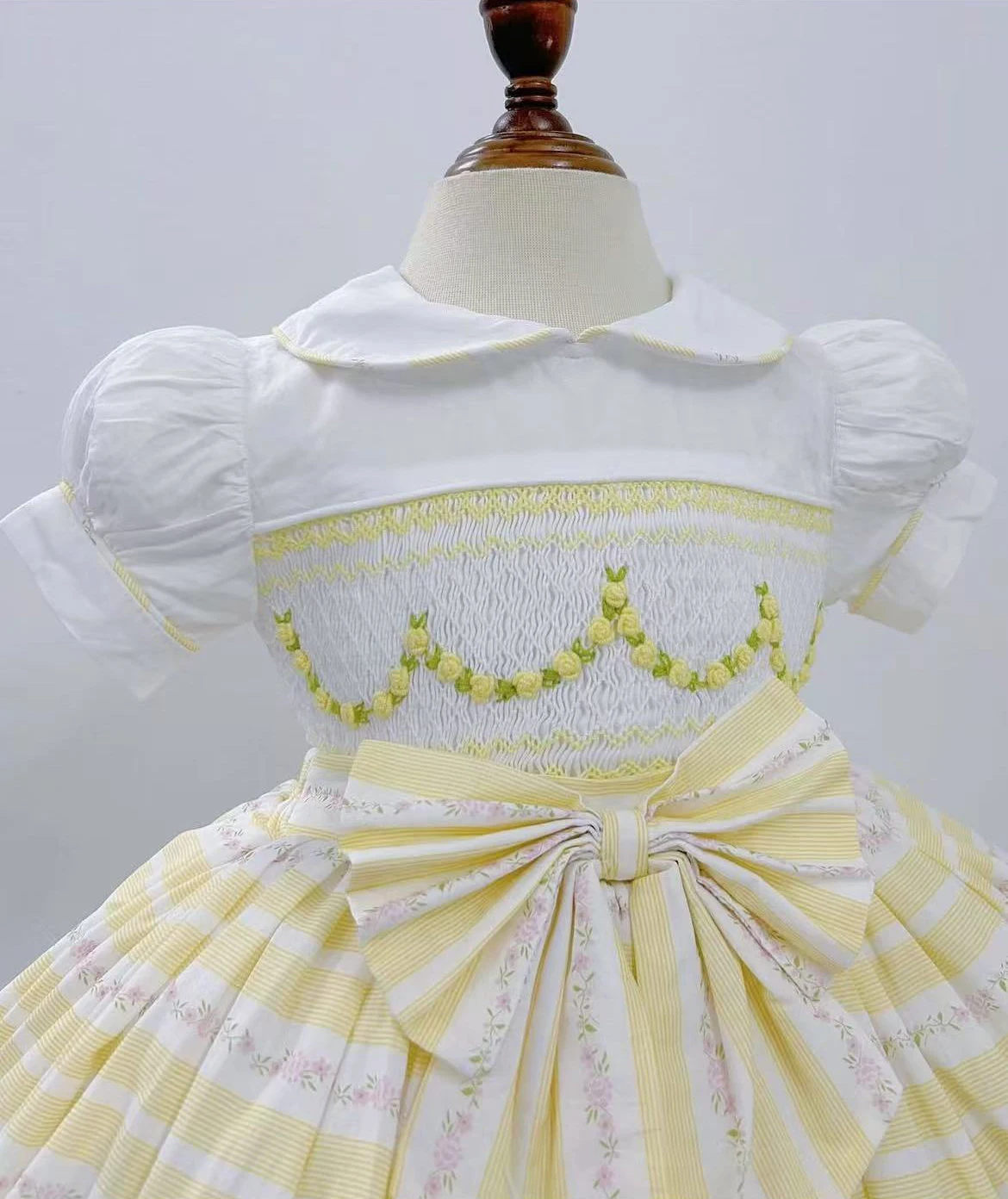 0-12Y Baby Girl Summer Yellow Rose Handmade Embroidery Smocked Dress Boy Suit for Birthday Holiday Easter Photography Eid A225
