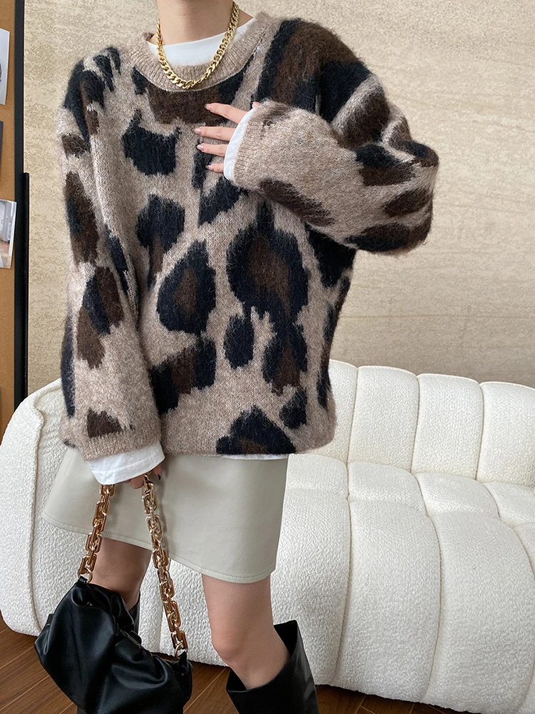 [EAM] Gray Leopard Big Size Knitting Sweater Round Neck Long Sleeve Women Pullovers New Fashion Tide Spring Autumn 2024 1DH7968