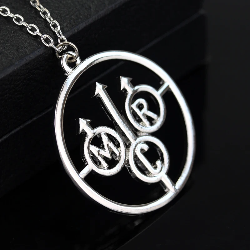 Fashion Rock Band Fall Out Boy FOB Rock Music Logo Necklace Classic Music Jewelry Black Veil Brides Rock Music BVB Logo necklace