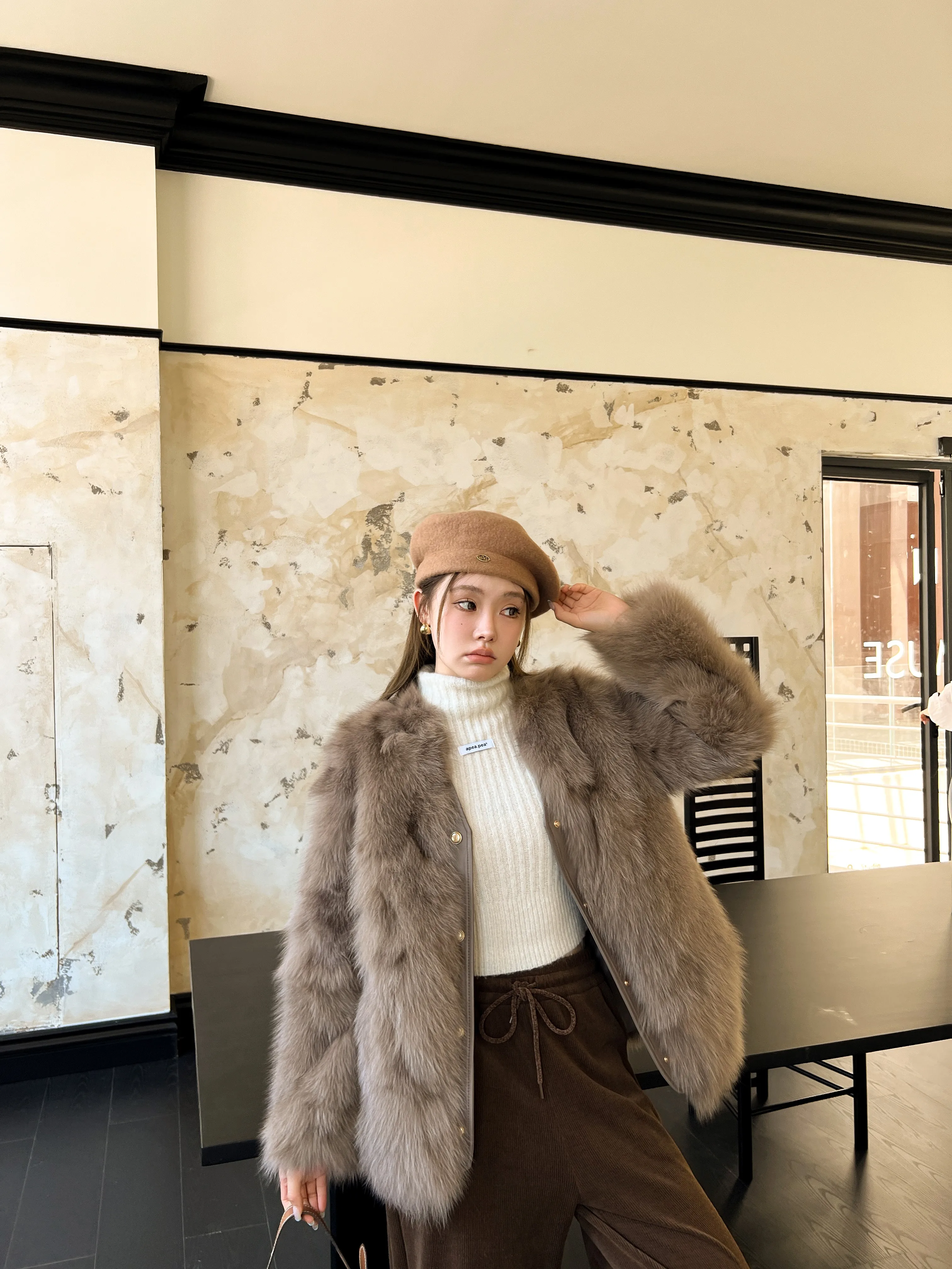 (Fox Beauty) معطف جديد فاخر من فرو الثعلب على شكل حرف V للنساء