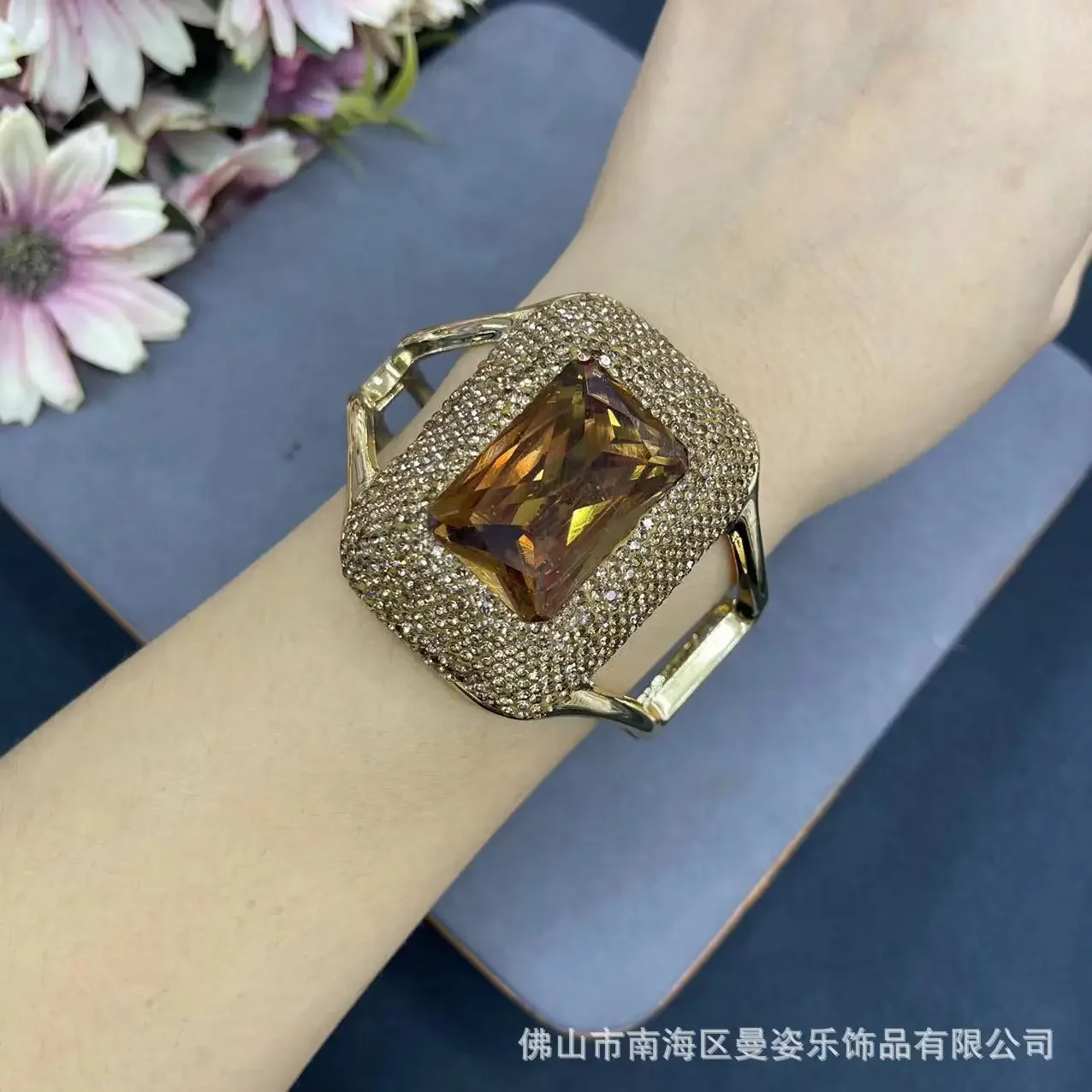Pulsera grande con retención de color vivo, piedra importada de Turquía, piedra de Sultán, tachuelas de estrellas originales personalizadas francesas