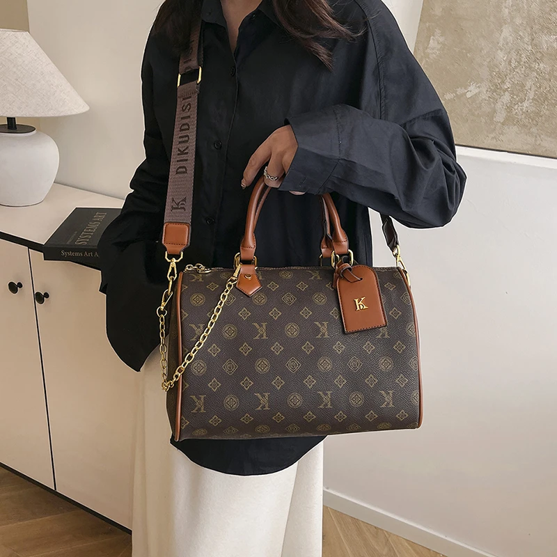 حقيبة كروس أنيقة للنساء مصنوعة من الجلد حقيبة يد ذات علامة تجارية فاخرة من قبل المصمم الشهير كلاسيكي شعبي واسع #4