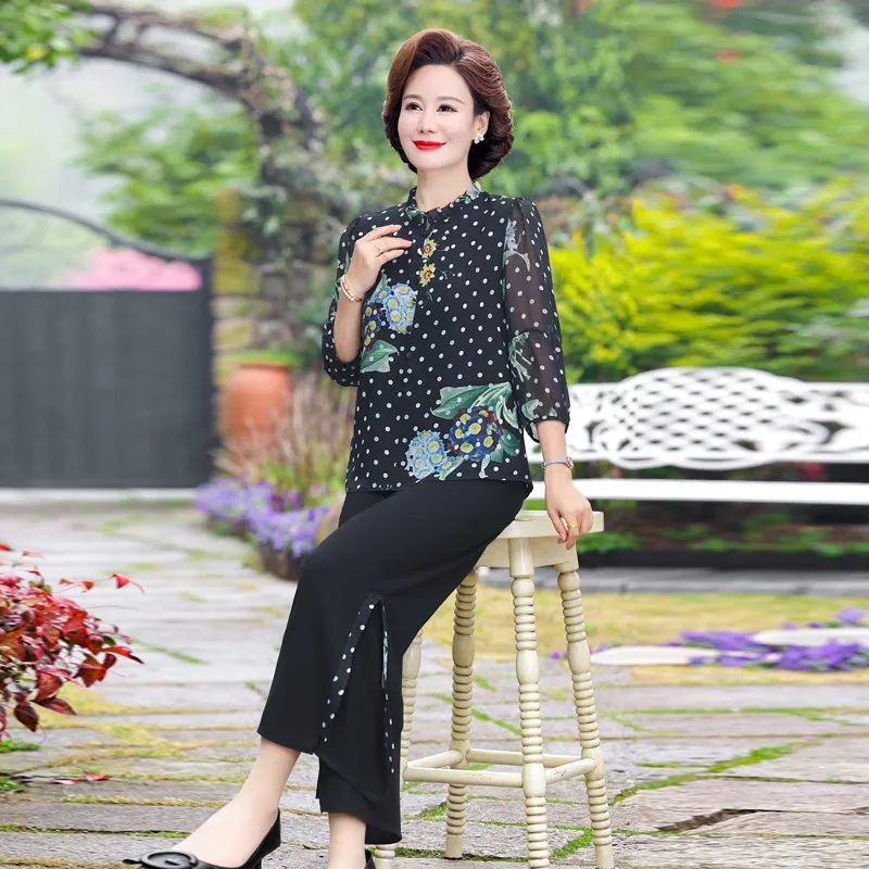 

Spring and Summer Two Piece Sets Womens Outifits Short-Sleeved Blouse Tops and Wide-leg pants Mother Clothes Women's suit