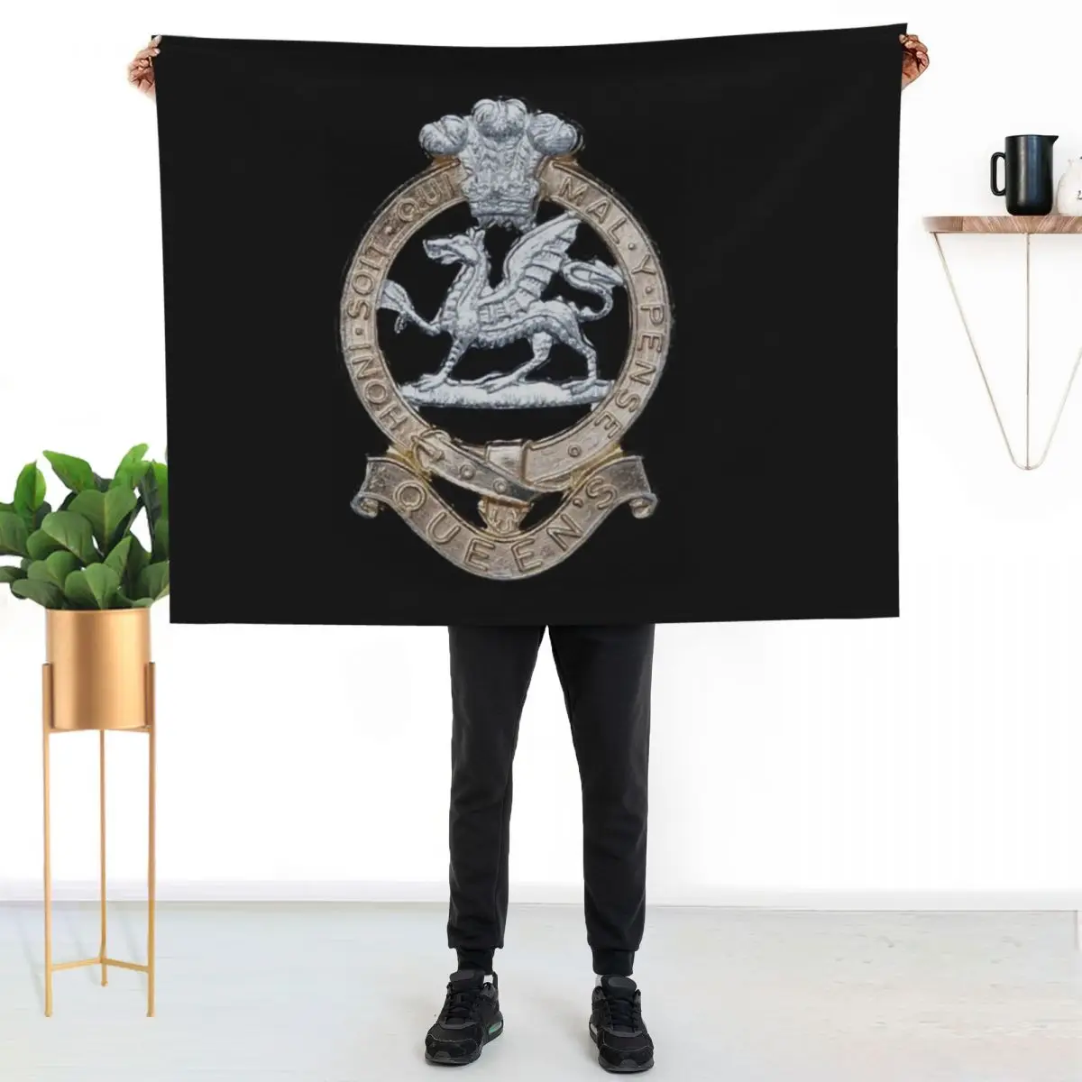 

Queens Regiment Cap Badge picture Throw Blanket Cozy Light Blanket for Travel Camping Picnic