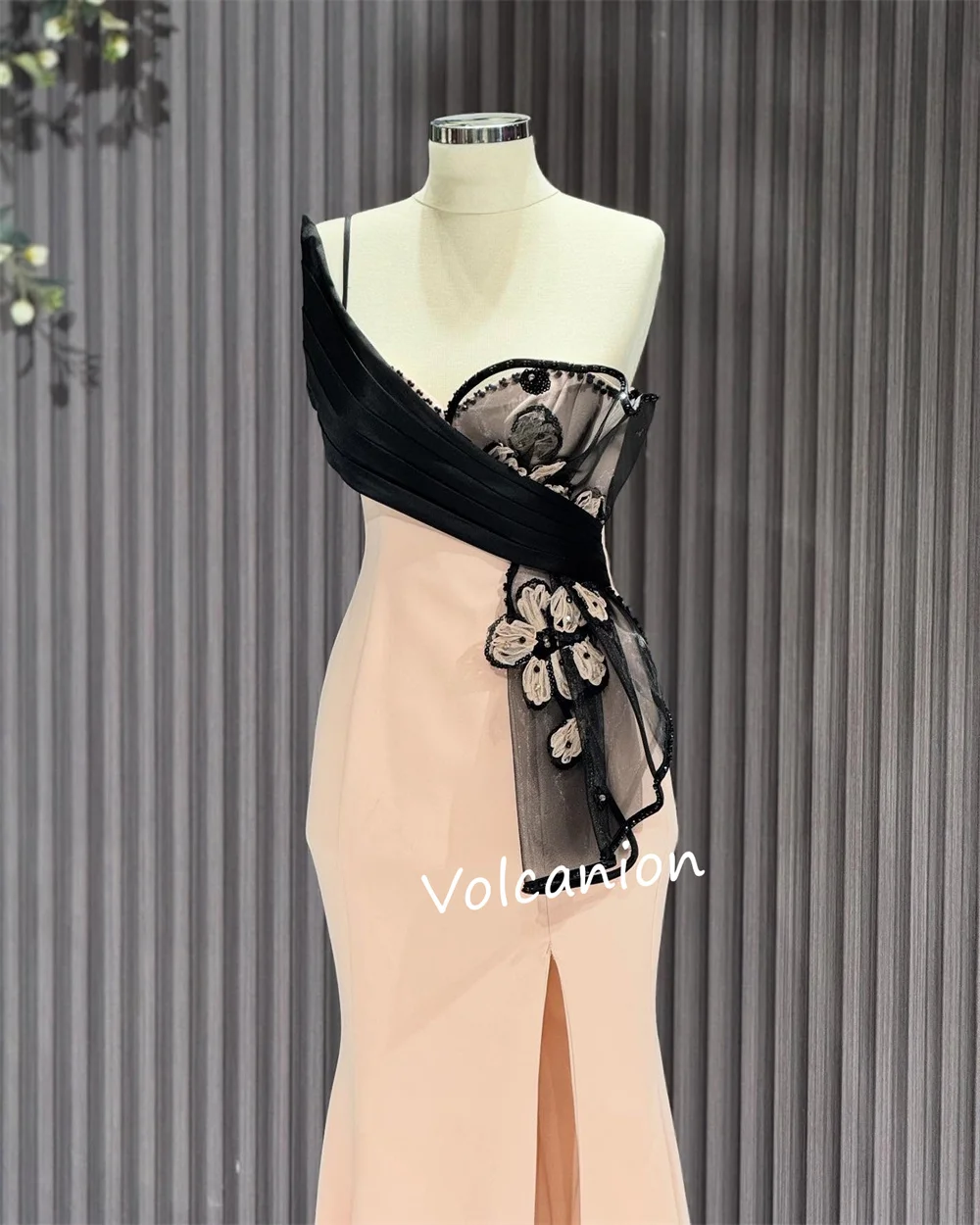 تخصيص جيرسي نمط الطية حورية البحر واحد الكتف فساتين متوسطة الطول مناسبة مخصصة حزب أزياء أنيقة النمط الحديث