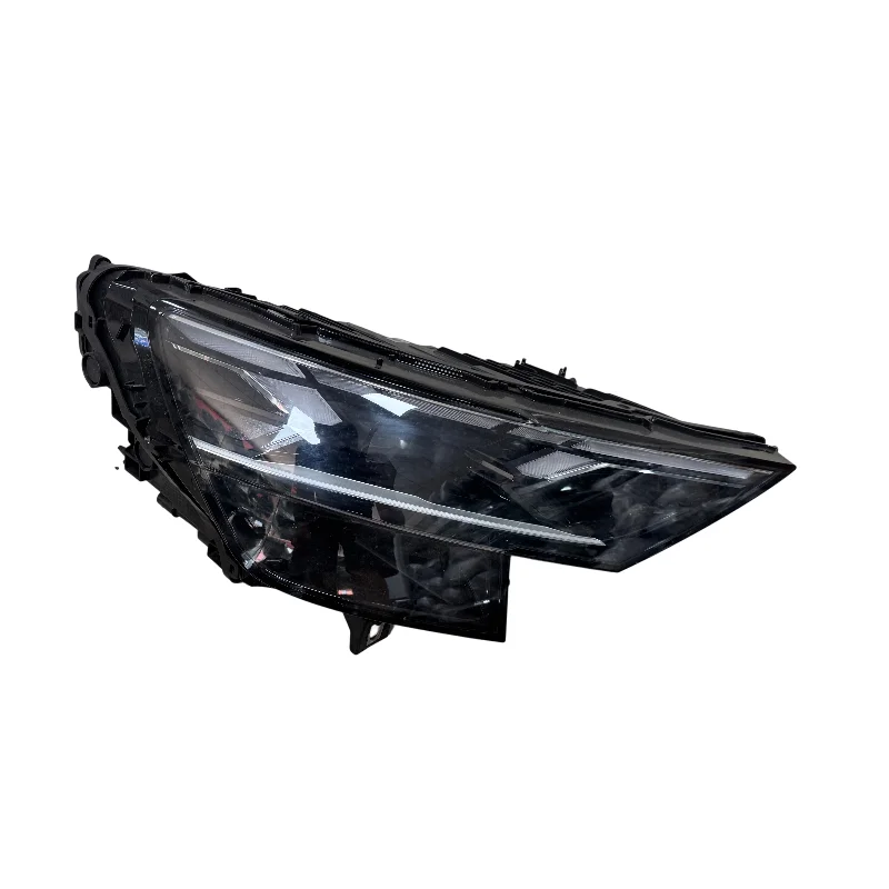 Suitable for 24-25 ’Audi Q8 RSQ8 Headlight Assembly LED High-definition Matrix Headlight Assembly Taillights.
