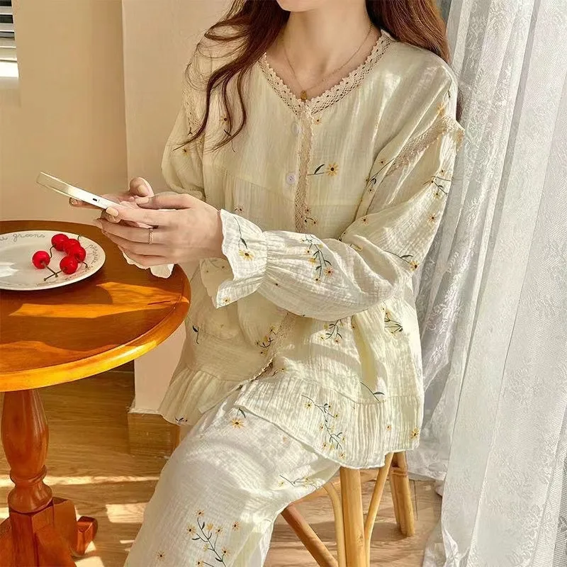 Women\'s Rustic Pajamas Women\'s Autumn Small Yellow Flower Round Neck Lace Cardigan Long Sleeve Long Pants Casual Homewear Set Ms