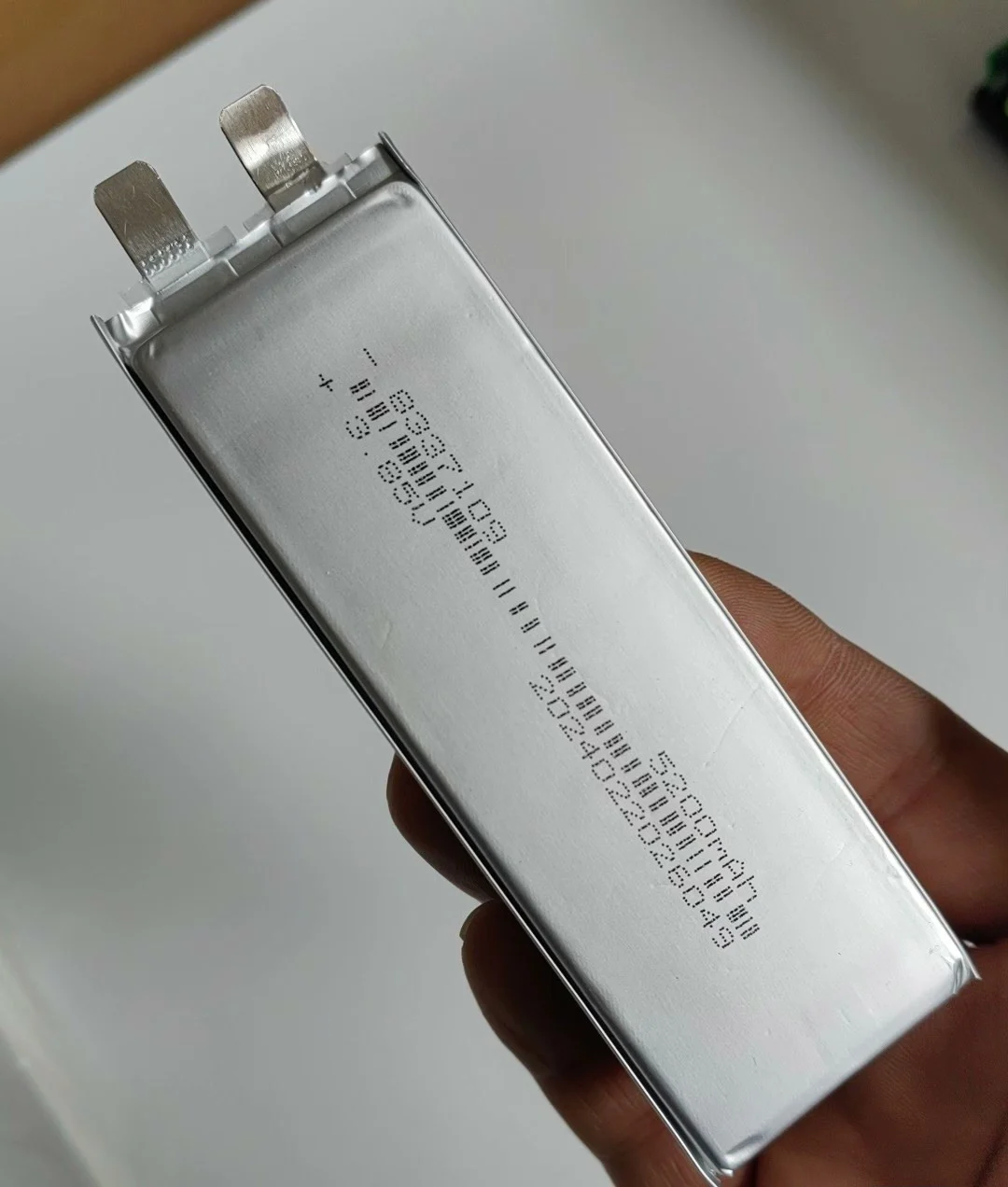 

4pcs Original New high-capacity LiHv lipo 3.8V max 4.35V 5200mAh 8337A9 8337109 7200mah 8337127 battery cell