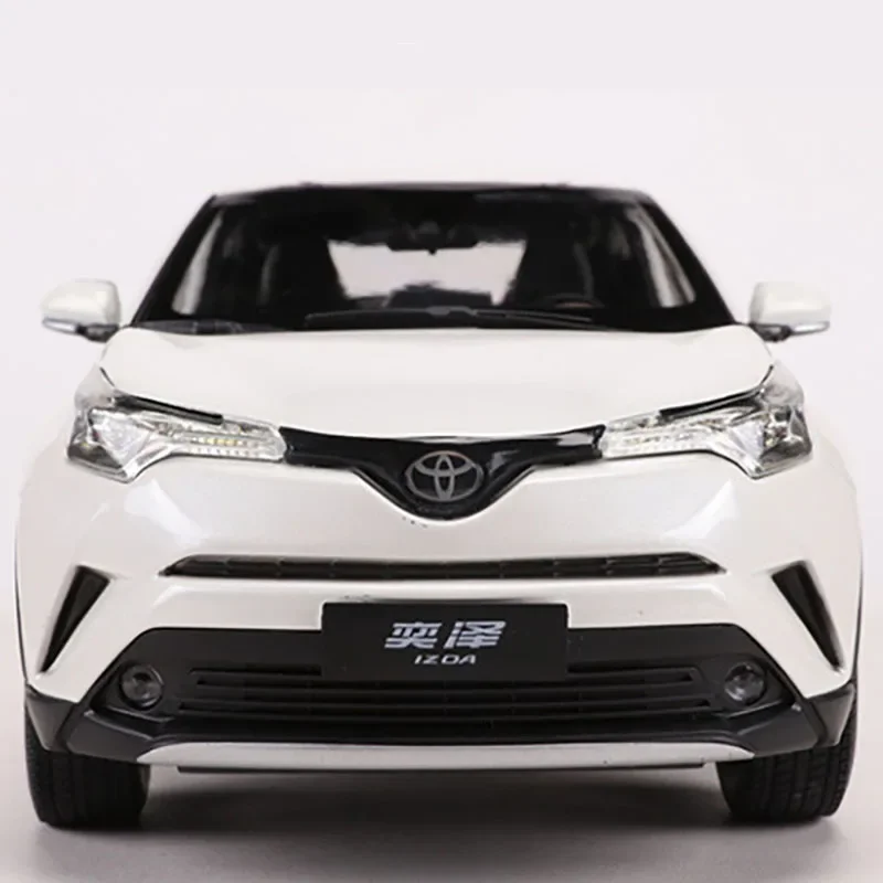 Diecast 1:18 Scale Toyota IZOA Full Door Alloy Simulation Car Delicacy Model Static Collectible Toy Gift Display